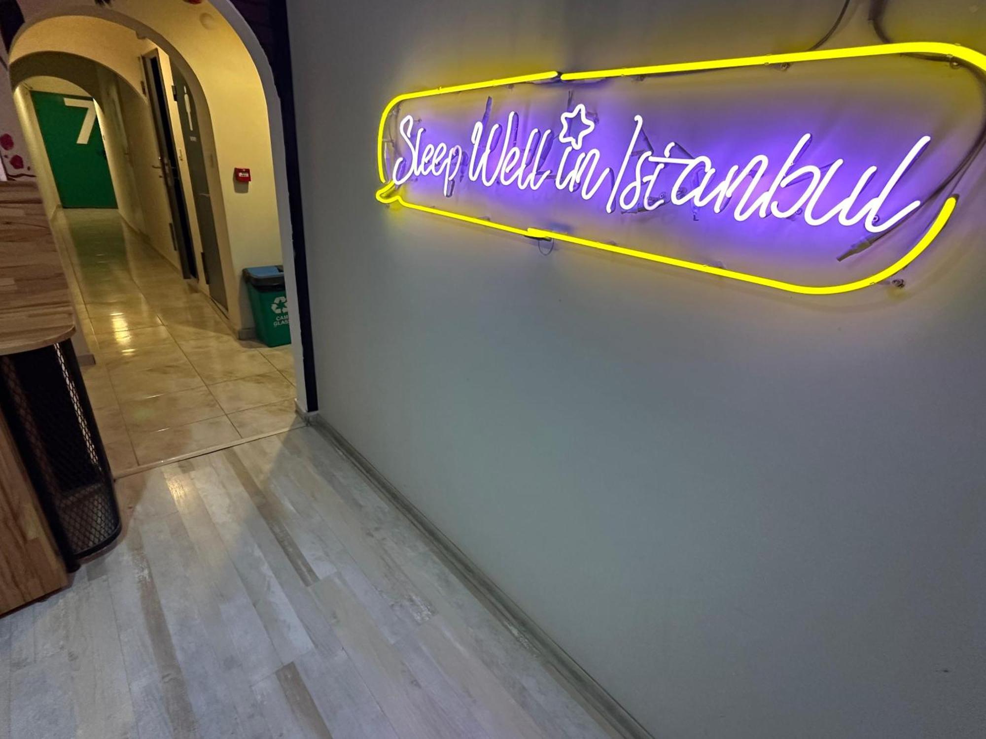 ホテル Social House イスタンブール 部屋 写真